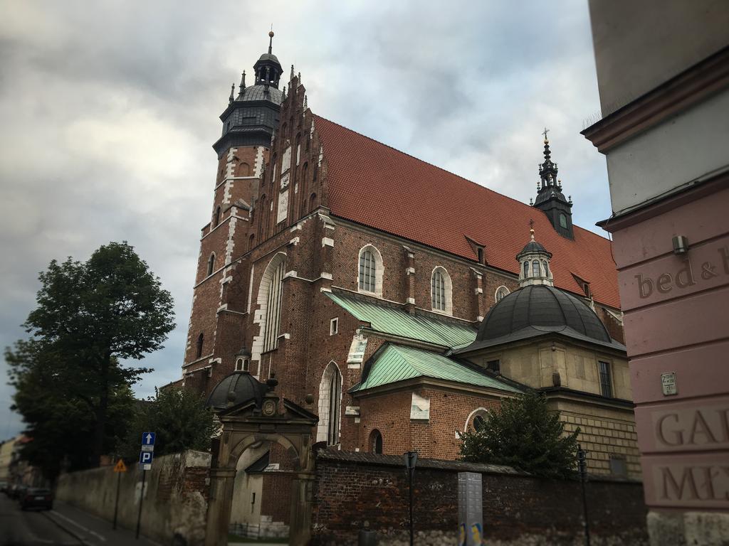 Studio Z Ogrodem Przy Starej Zajezdni Cracovia Exterior foto