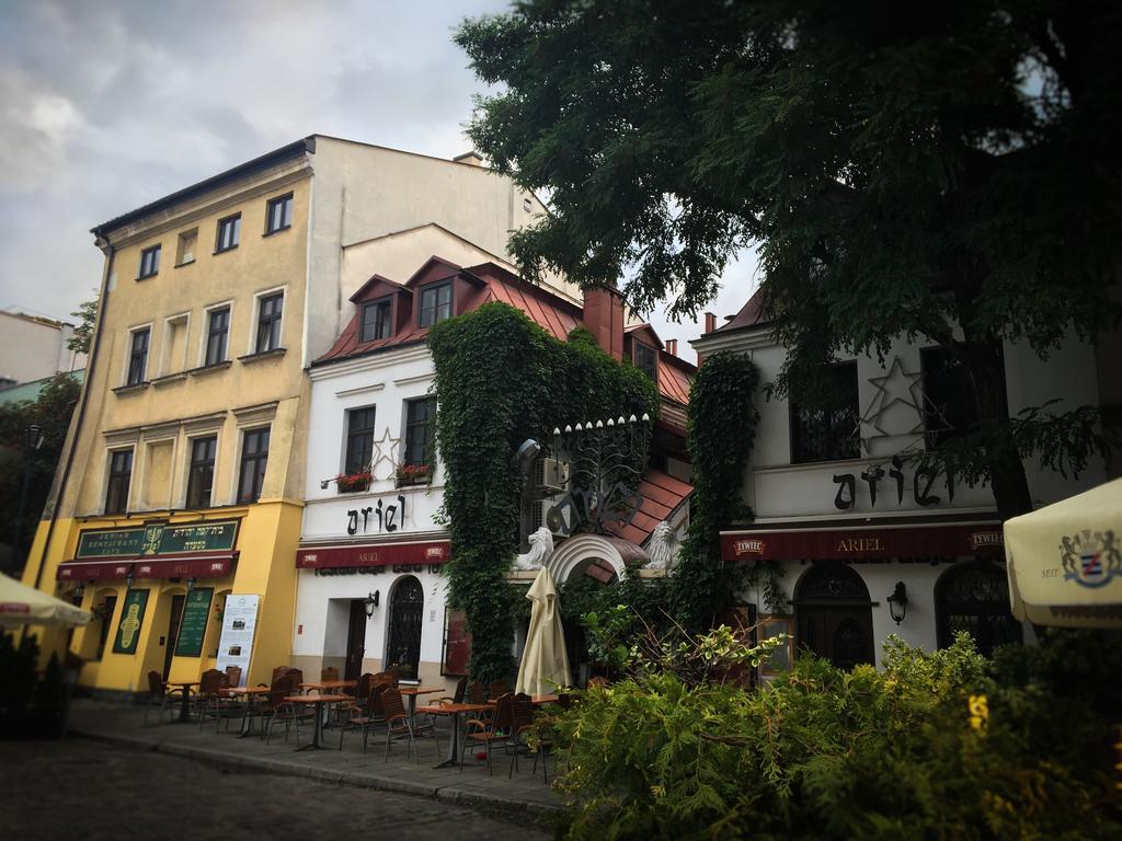 Studio Z Ogrodem Przy Starej Zajezdni Cracovia Exterior foto