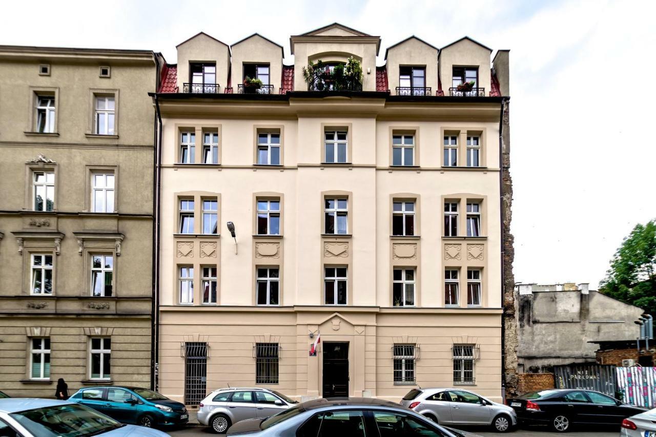 Studio Z Ogrodem Przy Starej Zajezdni Cracovia Exterior foto