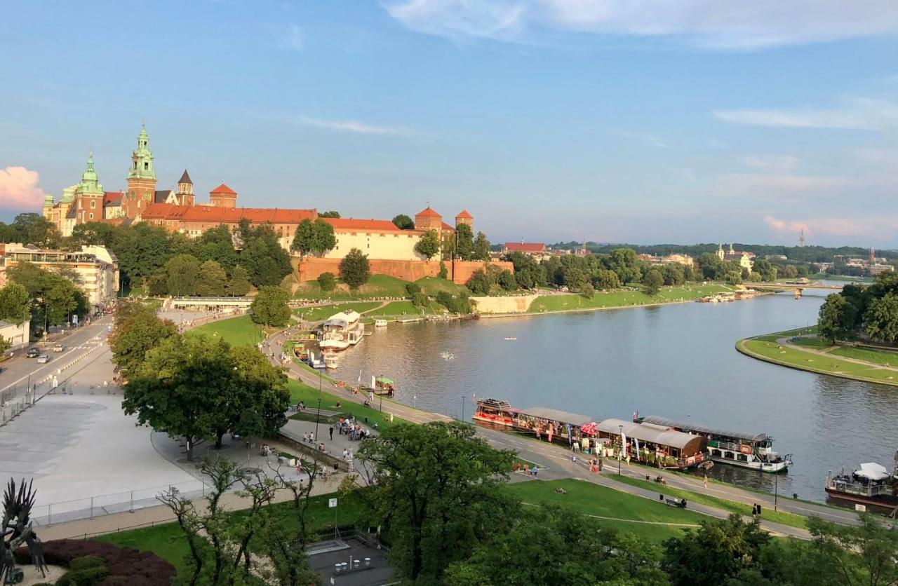 Studio Z Ogrodem Przy Starej Zajezdni Cracovia Exterior foto
