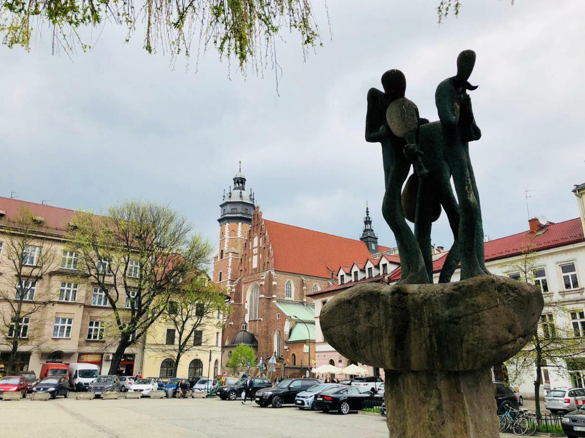 Studio Z Ogrodem Przy Starej Zajezdni Cracovia Exterior foto